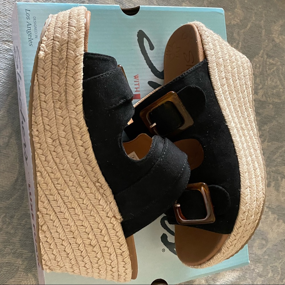 Sketchers Sandals